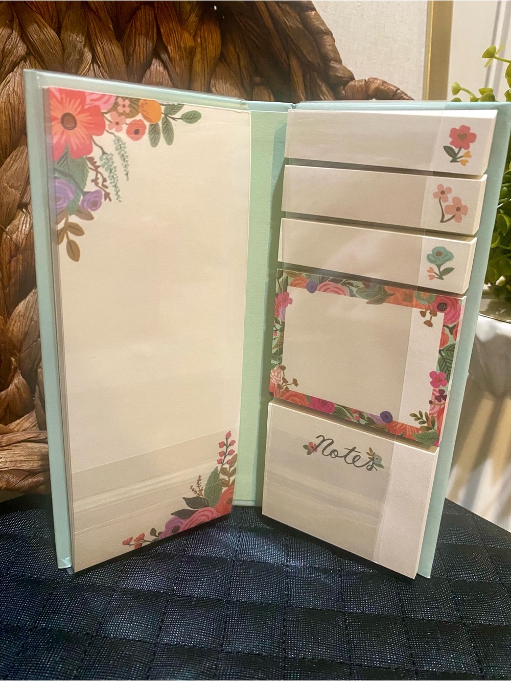 Rifle Paper Co. Mint Floral Sticky Note Folio